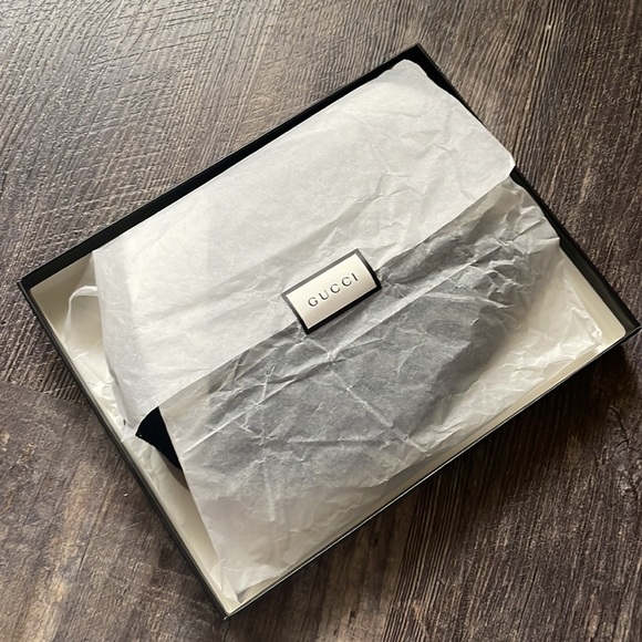 Authentic Gucci Interlocking G Tights - Picture 5 of 10